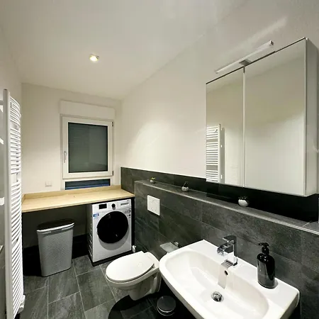 1 Naehe Rhein Mit Verkehrsanbindung Wiesbaden