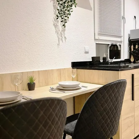 Lägenhet 1 Naehe Rhein Mit Verkehrsanbindung *