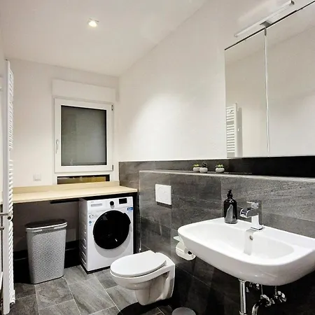 1 Naehe Rhein Mit Verkehrsanbindung Wiesbaden